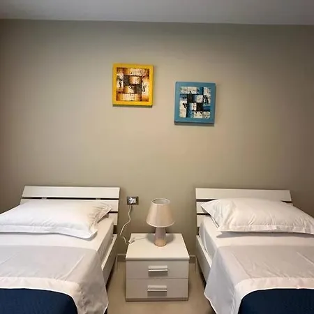D&r *